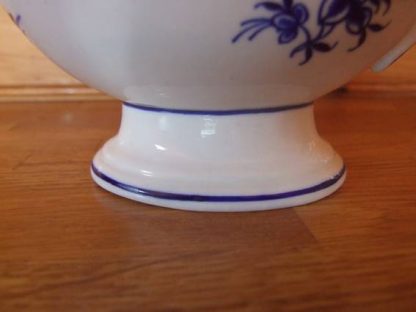 Saucière bec de canard en porcelaine de Tournai – Image 2