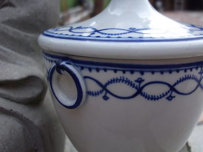 Sucrier empire en porcelaine de Tournai (anneaux) – Image 6