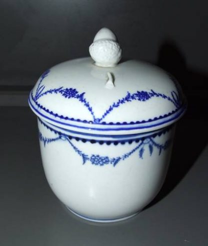 Sucrier boule en porcelaine de Tournai (Louis XVI) – Image 3