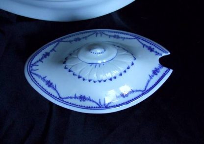 Sucrier à poudre en porcelaine de Tournai (Louis XVI) – Image 5