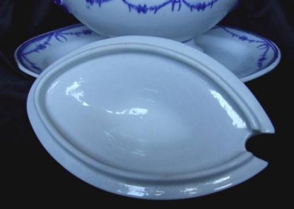 Sucrier à poudre en porcelaine de Tournai (Louis XVI) – Image 7