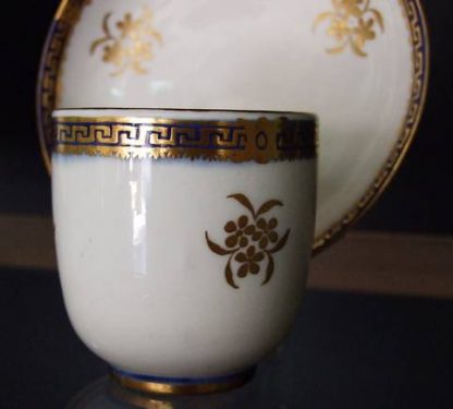 Tasse et sous-tasse Tournai or – Image 6