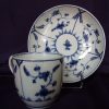 Tasse en porcelaine de Tournai.
