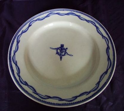 Assiette en porcelaine de Tournai (prix de tir)