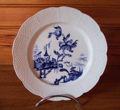 Assiette en porcelaine de tournai copie chine