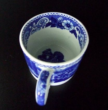 Tasse en porcelaine de Tournai (Décor jeux d'enfants) – Image 2