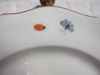 Assiette polychrome en porcelaine tendre de Tournai – Image 4