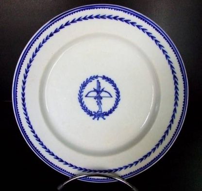 Assiette à l'arbalète en porcelaine de Tournai