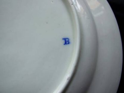 Assiette en porcelaine de Tournai (Saint Georges) – Image 2