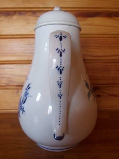 Cafetière en porcelaine de Tournai décor ronda 19ième – Image 6
