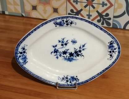 Dessous de saucière en porcelaine de Tournai, décor à la mouche.