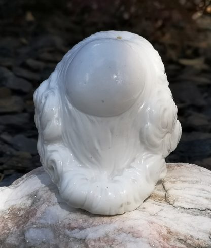 Tête en porcelaine tendre de Tournai. Prince-évêque de Liège 18ème. – Image 2