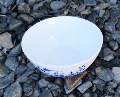 Bol à crème en porcelaine de Tournai décor Ronda. – Image 2