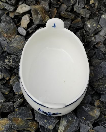 Beurrier en porcelaine de Tournai 18ème décor à la mouche. – Image 2
