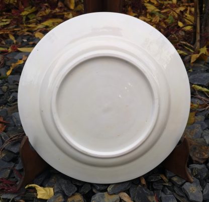 Assiette à dessert en porcelaine de Tournai décor au glands. – Image 3