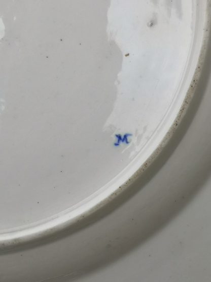 Assiette en porcelaine de Tournai (Saint Georges). – Image 3