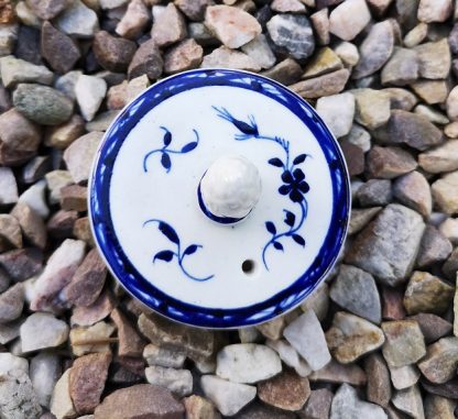 Théière cylindrique de forme Empire porte le décor à la mouche. – Image 3