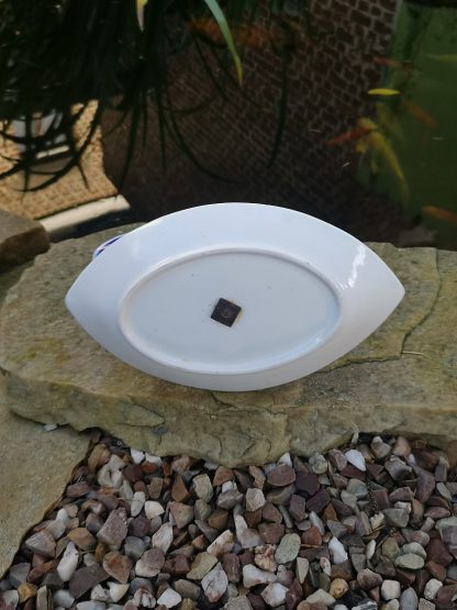 Saucière et sa base à l’aigle en porcelaine de Tournai décor à la mouche. – Image 4