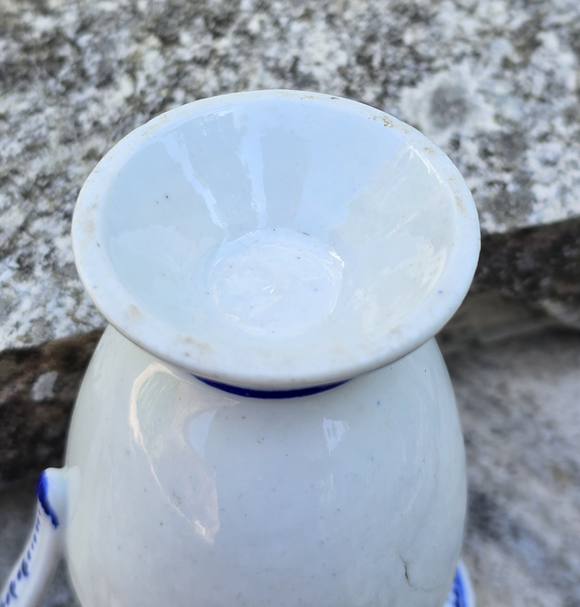Pot à lait à dinette en porcelaine de tournai à l’épi. – Image 5