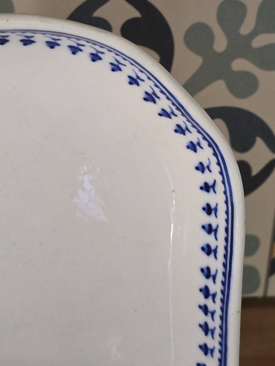 Compotier carré en porcelaine de Tournai (glands) n°5. – Image 4
